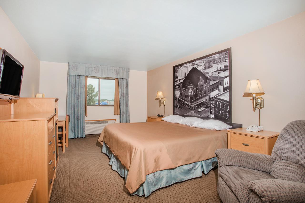 Super 8 By Wyndham Monroe Wi Hotell Eksteriør bilde
